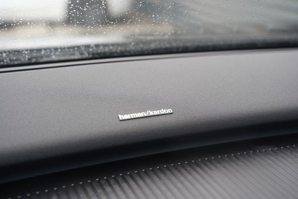 Volvo EX30 Twin Performance Plus 5d