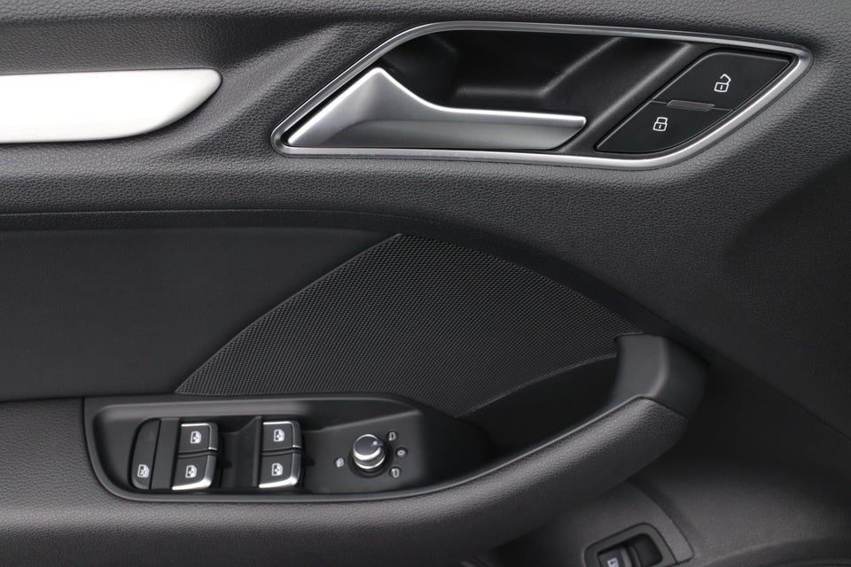 Audi A3 40 TFSi e Design Sportback S-tr. 5d