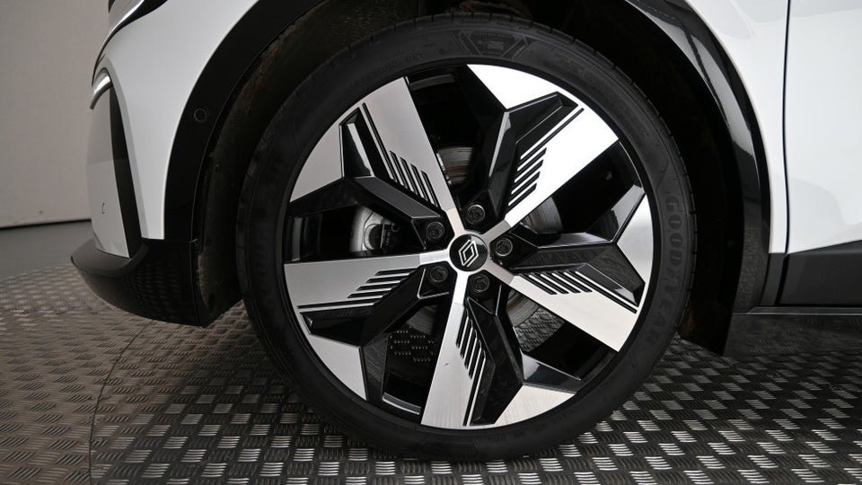 Renault Megane E-Tech 60 Techno 5d