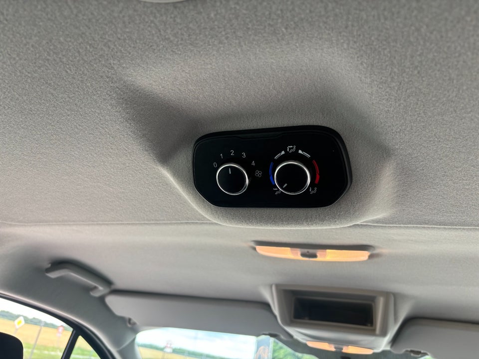 Ford Transit Custom Kombi 320S 2,0 TDCi 105 Trend