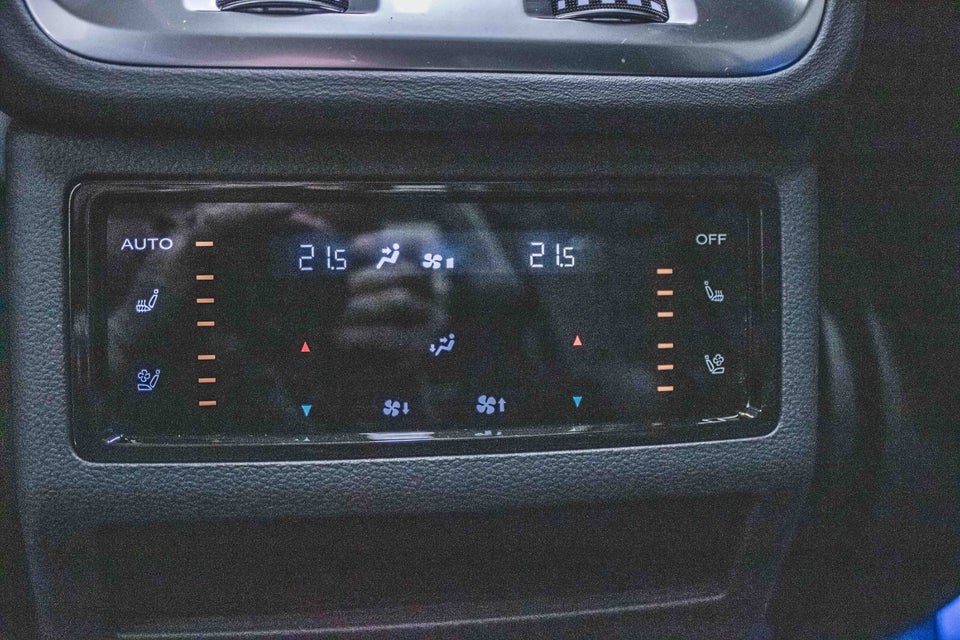 Hongqi E-HS9 99 Exclusive 5d