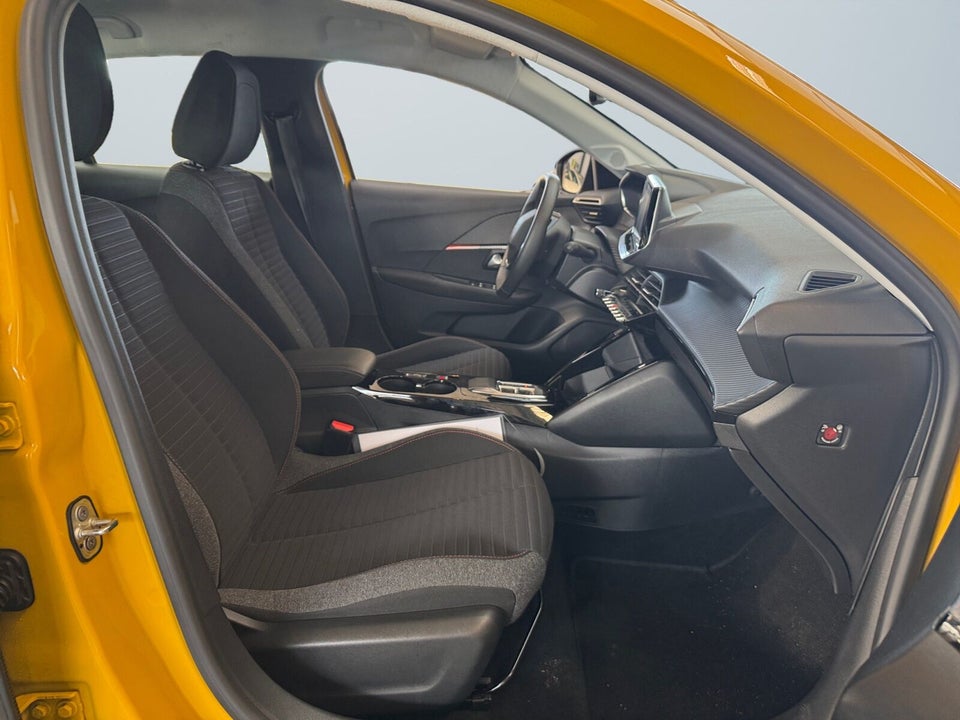 Peugeot e-208 50 Active Pack 5d
