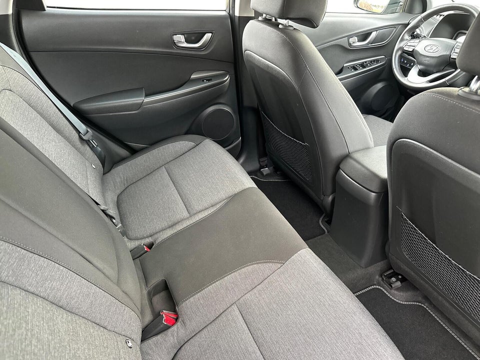 Hyundai Kona 39 EV Select 5d