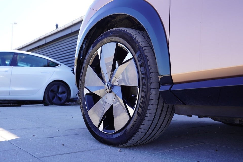 Nissan Ariya 87 Evolve 5d