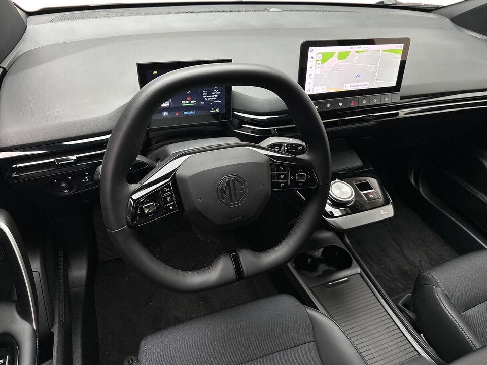 MG 4 77 Luxury Extended Range 5d