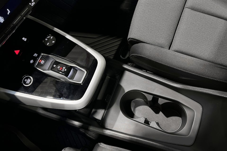 Audi Q4 e-tron 45 Progress 5d