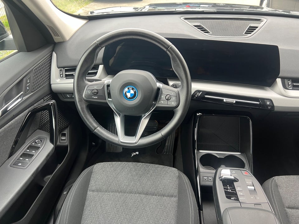BMW iX1 xDrive30 Fully Charged 5d