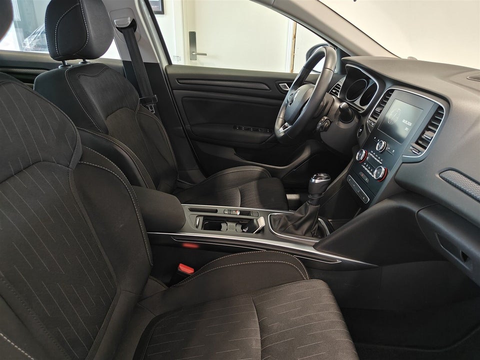 Renault Megane IV 1,3 TCe 140 Limited Sport Tourer 5d