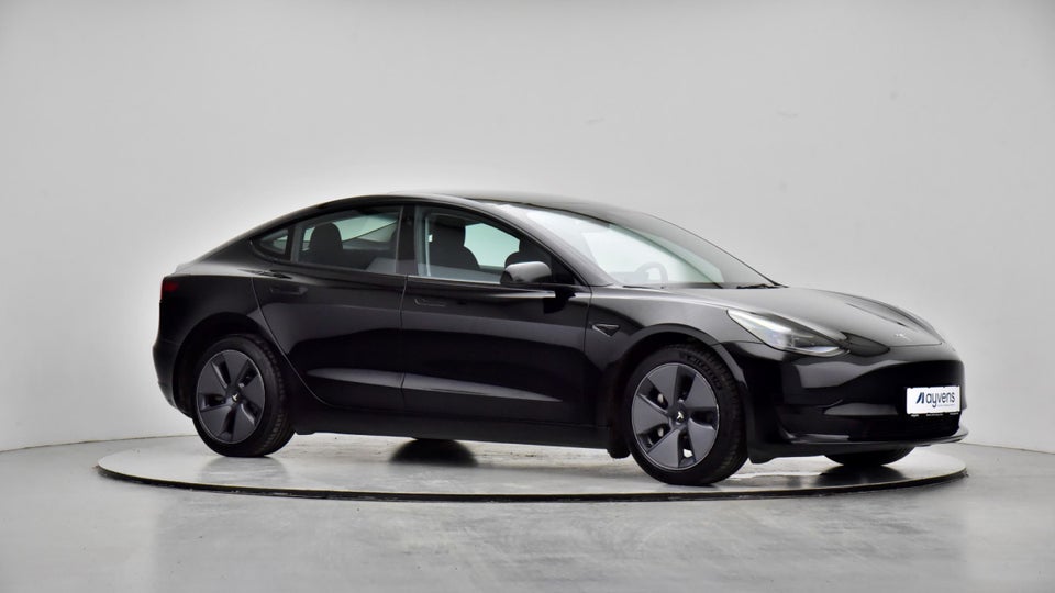 Tesla Model 3 RWD 4d