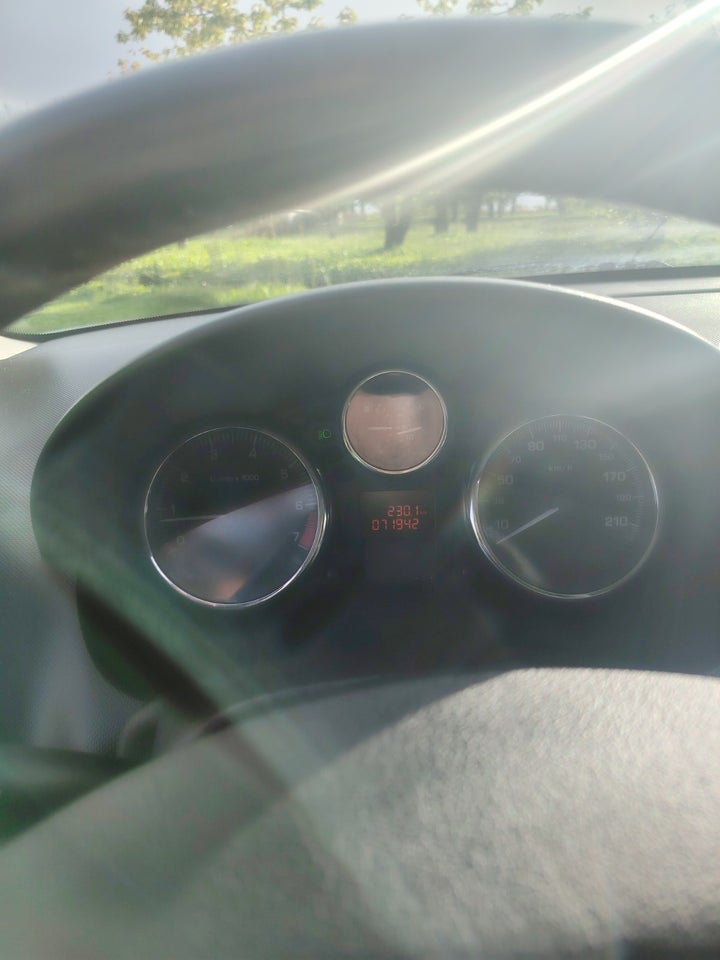 Peugeot 206+ 1,4 Generation 5d