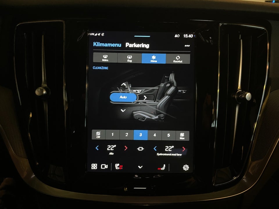 Volvo V60 2,0 T6 ReCharge Plus Dark aut. AWD 5d