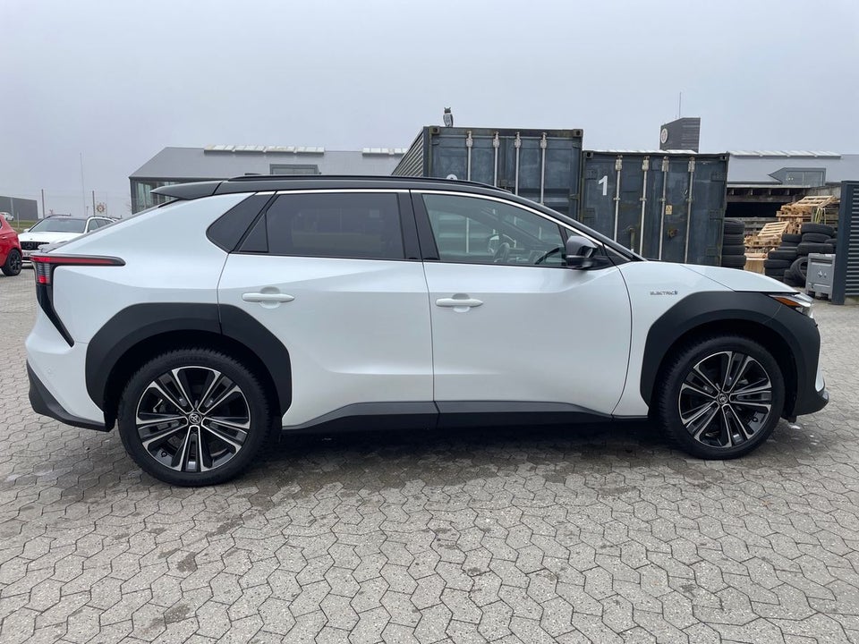 Toyota bZ4X Executive Premium 5d