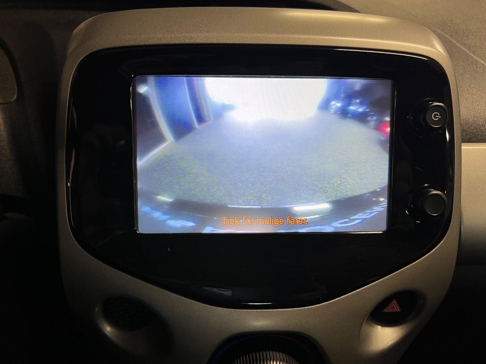 Toyota Aygo 1,0 VVT-i x-sky 5d