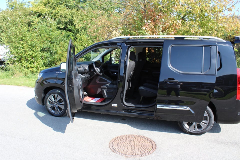 Toyota ProAce City Verso 50 Long Family 5d