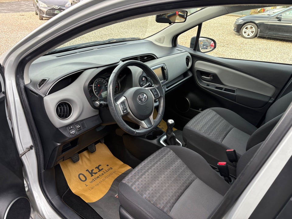 Toyota Yaris 1,0 VVT-i T2 Style 5d