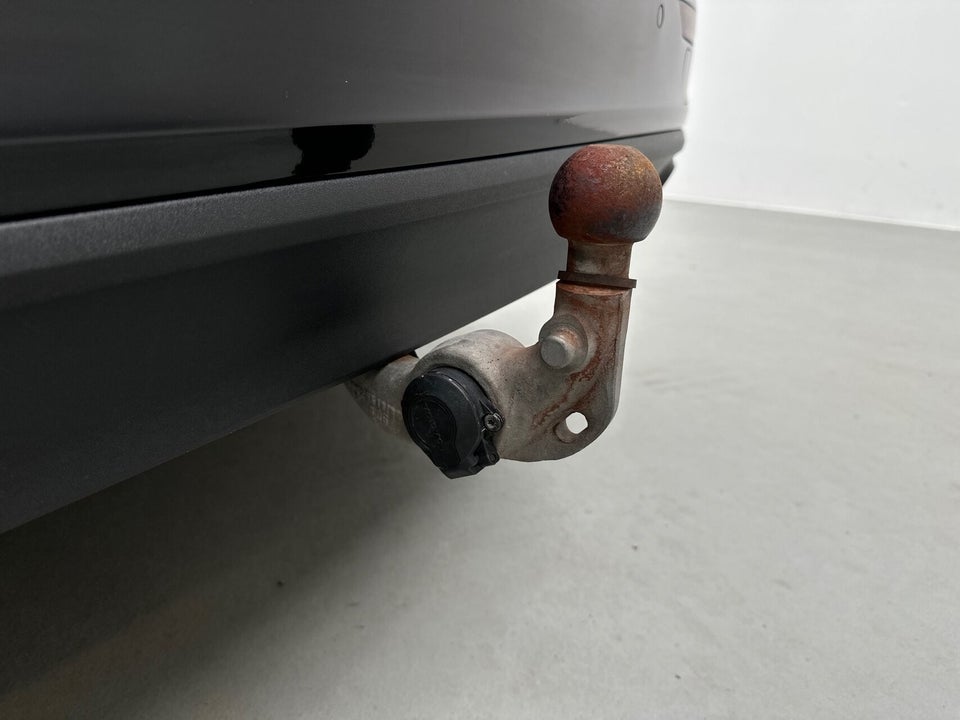 Volvo V60 2,0 D4 190 Momentum Pro aut. 5d