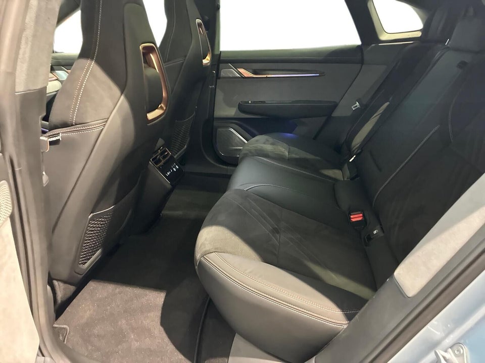 Zeekr 001 Privilege AWD 5d