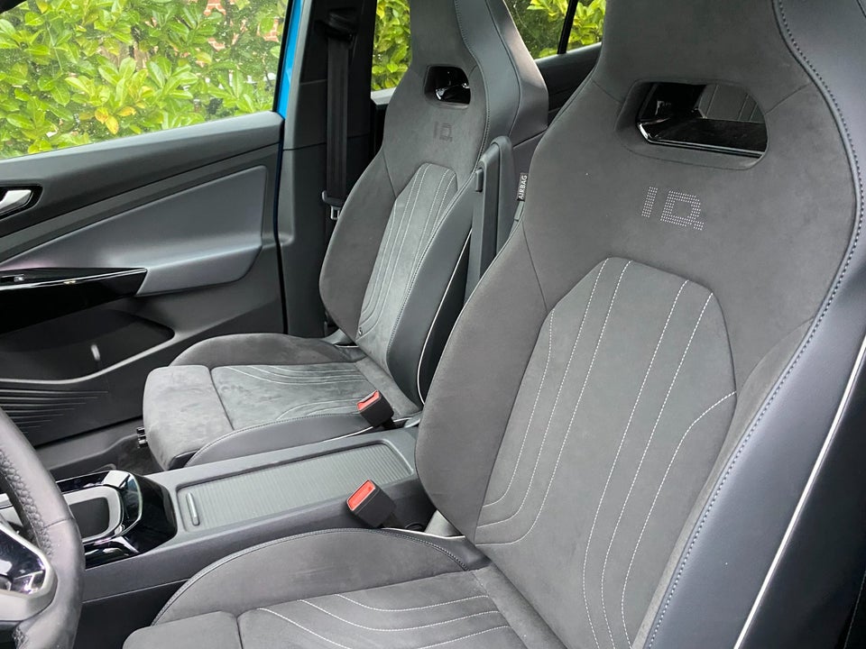VW ID.5 77 Style 5d