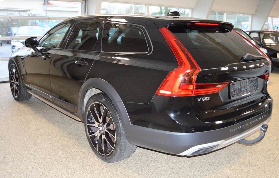 Volvo V90 CC 2,0 T5 254 aut. AWD 5d