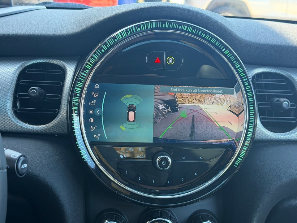 MINI Cooper SE Maximise 3d