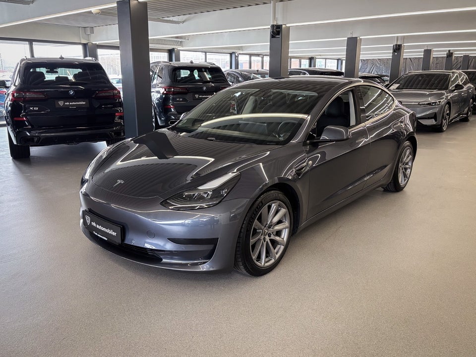 Tesla Model 3 Standard Range+ RWD 4d