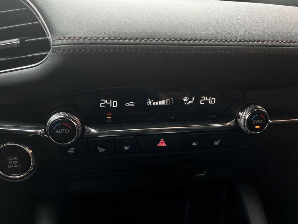 Mazda 3 2,0 e-SkyActiv-G 150 Cosmo aut. 5d