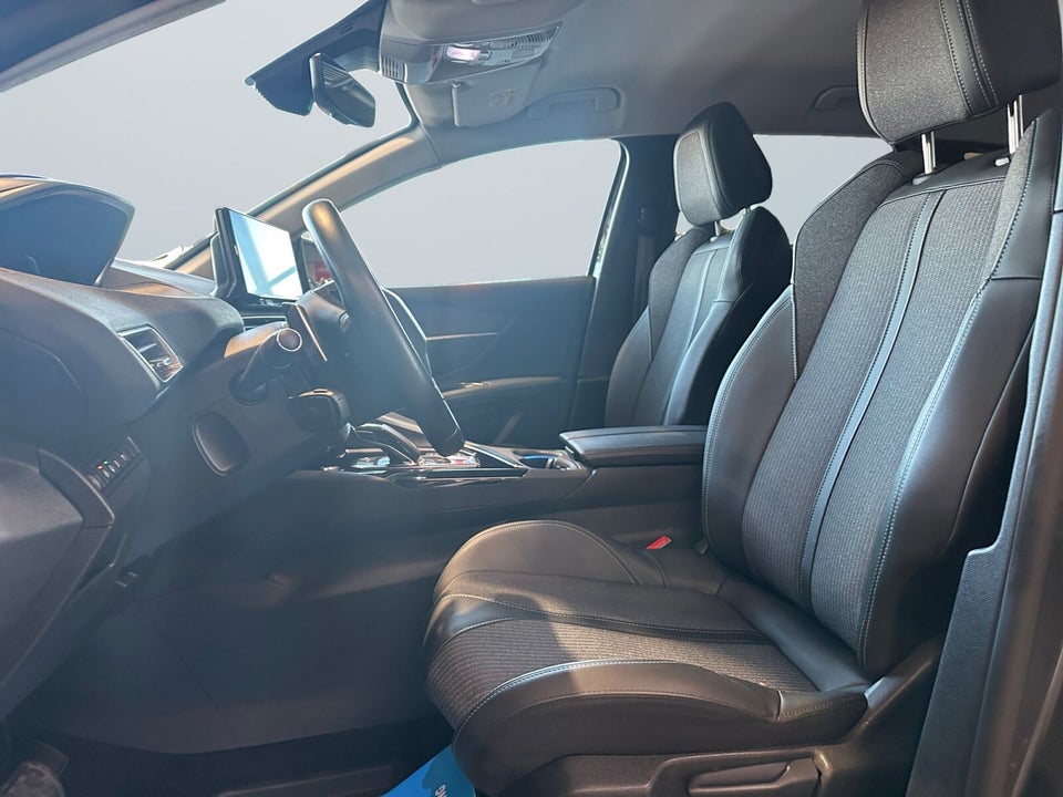 Peugeot 3008 1,6 Hybrid Allure Pack EAT8 5d