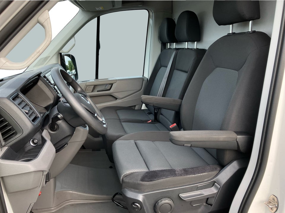 VW Crafter 35 2,0 TDi 177 Kassevogn L3H3 aut.