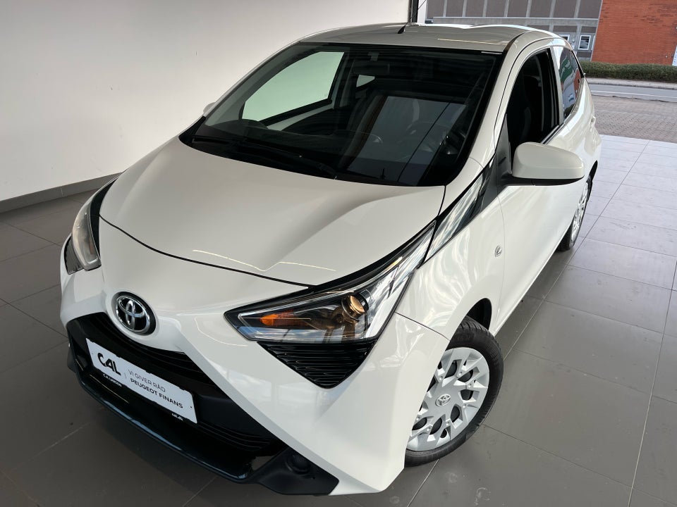 Toyota Aygo 1,0 VVT-i x-pression 5d