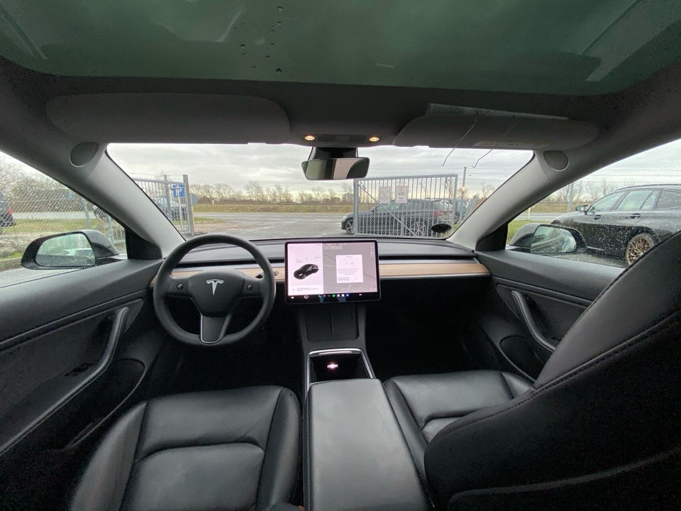 Tesla Model 3 Long Range AWD 4d