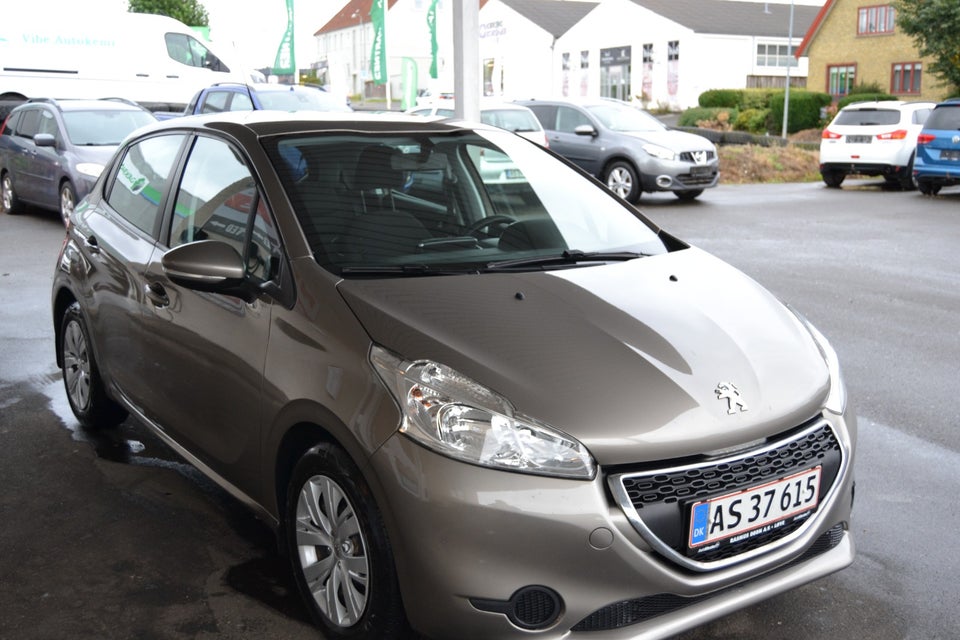 Peugeot 208 1,2 VTi 82 Active 5d