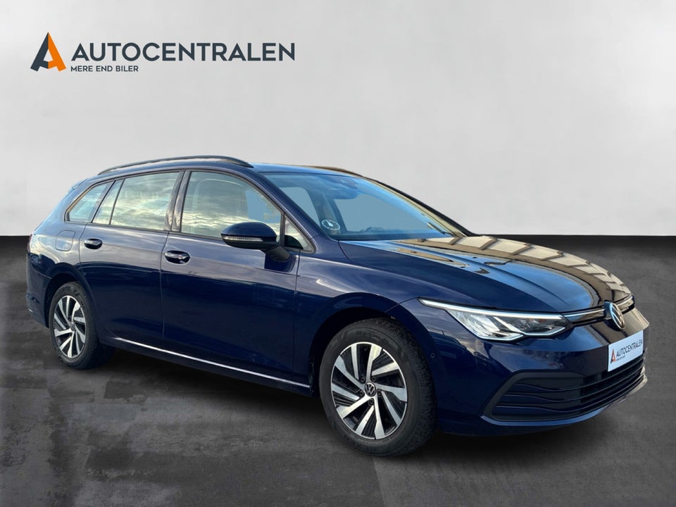 VW Golf VIII 1,5 TSi 130 Life Variant 5d