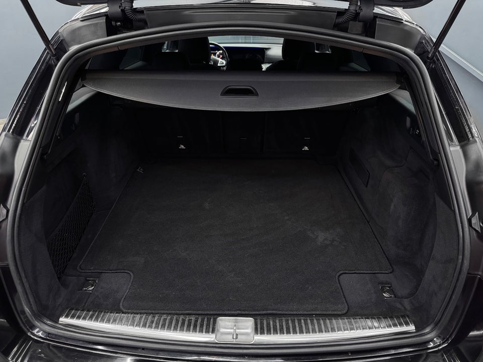 Mercedes E220 d 2,0 AMG Line stc. aut. 5d