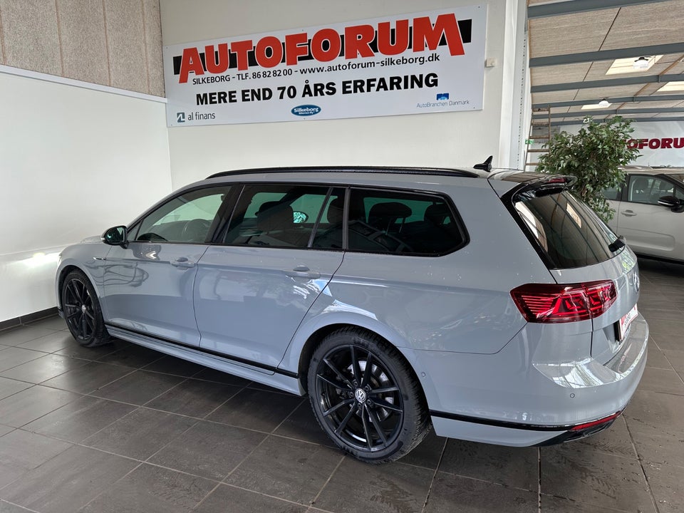VW Passat 2,0 TSi 272 R-line Variant DSG 4Motion 5d