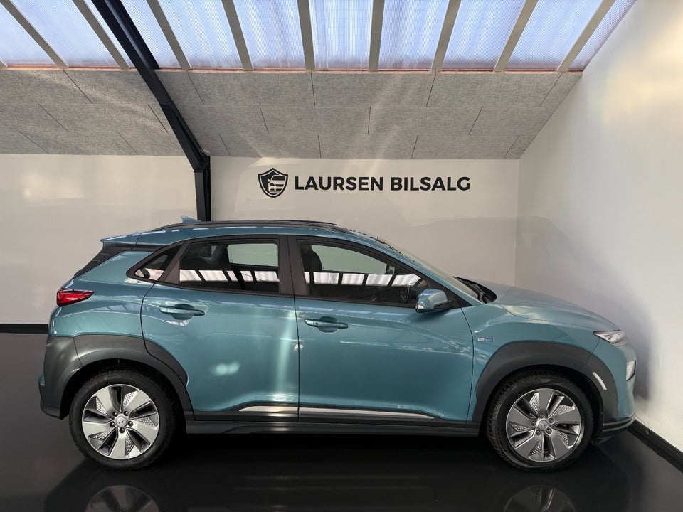 Hyundai Kona 64 EV Pure 5d