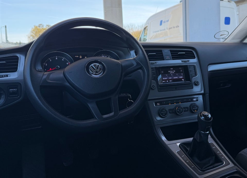 VW Golf VII 1,2 TSi 105 Trendline Variant BMT 5d