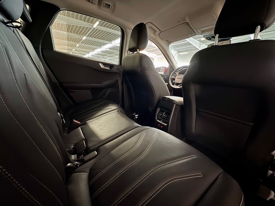 Ford Kuga 2,5 PHEV Vignale CVT 5d