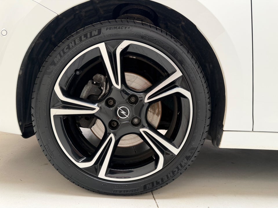 Opel Corsa 1,2 T 100 Sport 5d