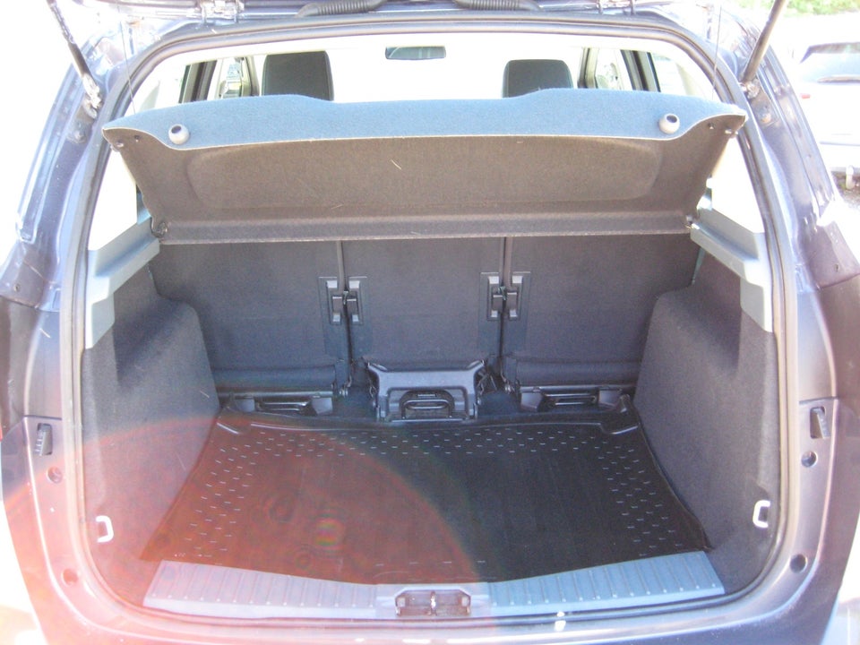 Ford C-MAX 1,6 SCTi 150 Titanium 5d