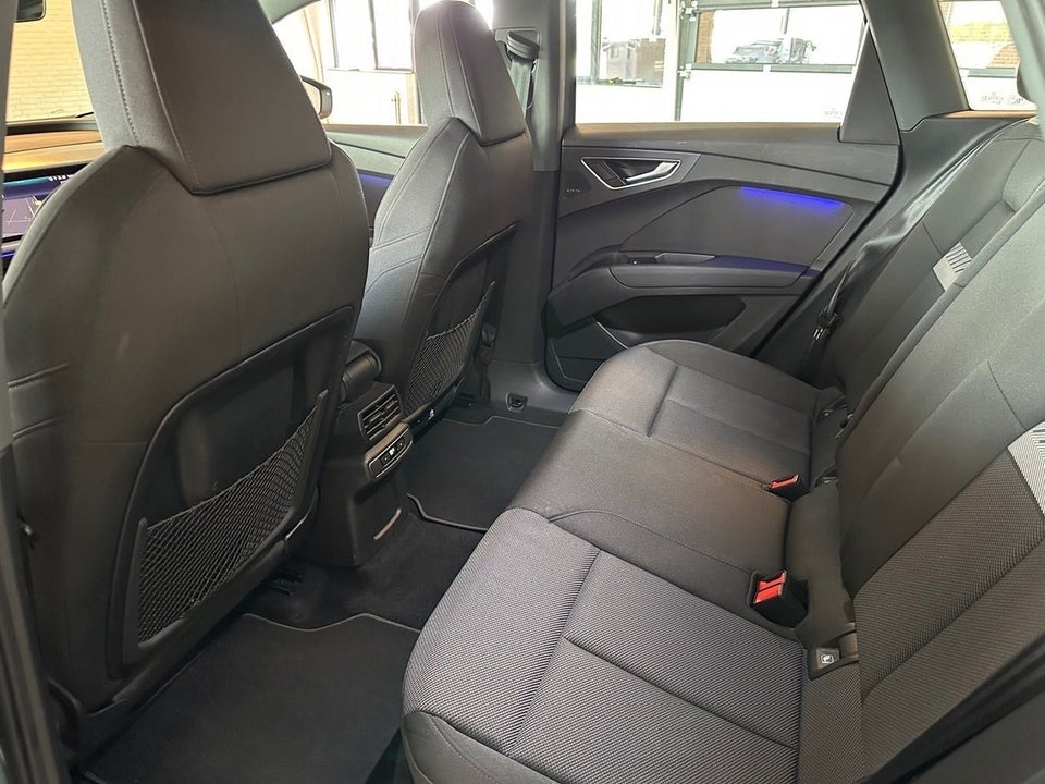 Audi Q4 e-tron 40  5d