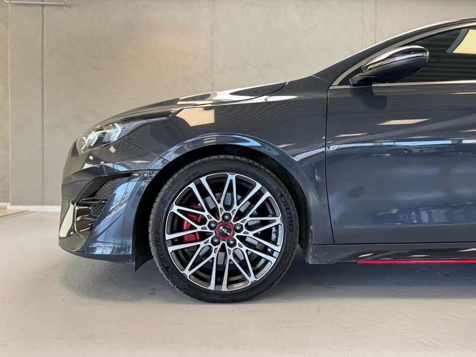 Kia ProCeed 1,6 T-GDi GT DCT 5d