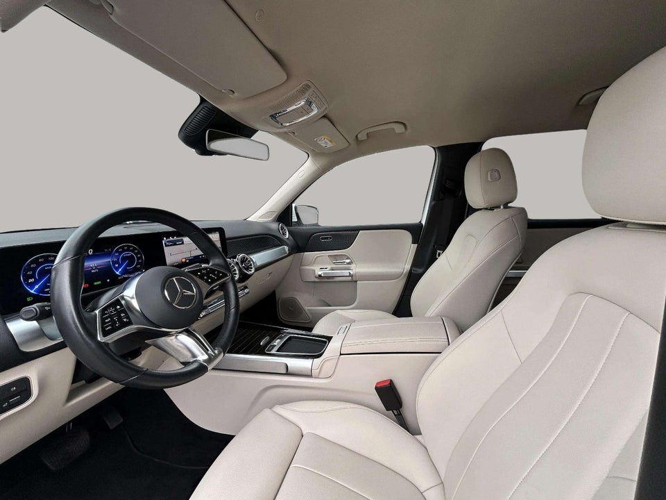 Mercedes EQB300 Progressive 4Matic 5d