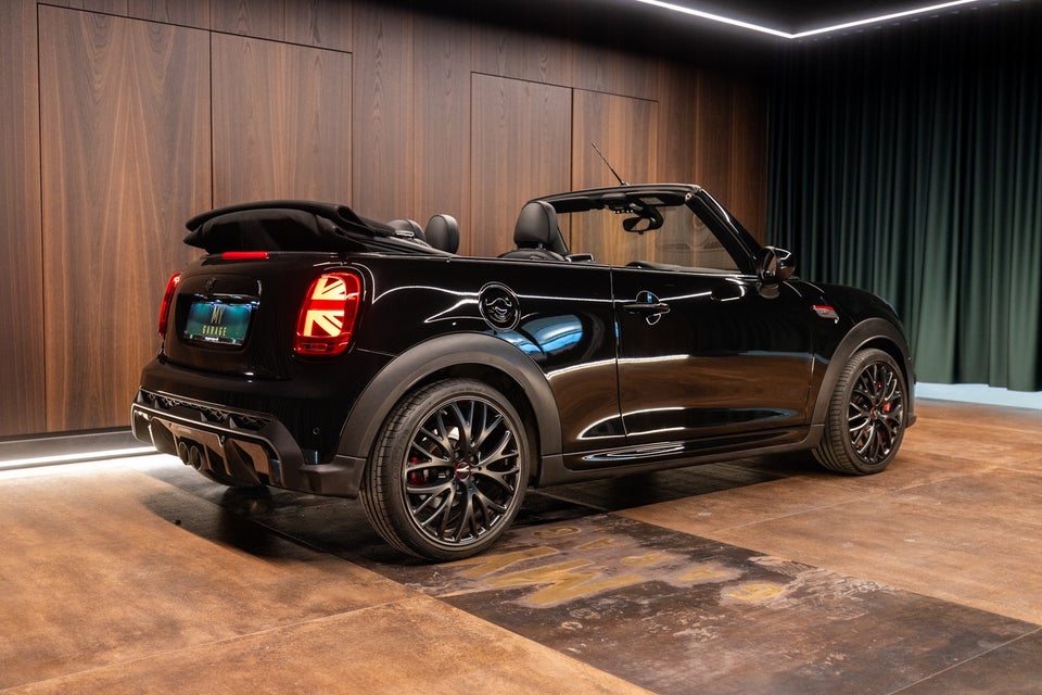 MINI Cooper S 2,0 JC Works Cabriolet aut. 2d