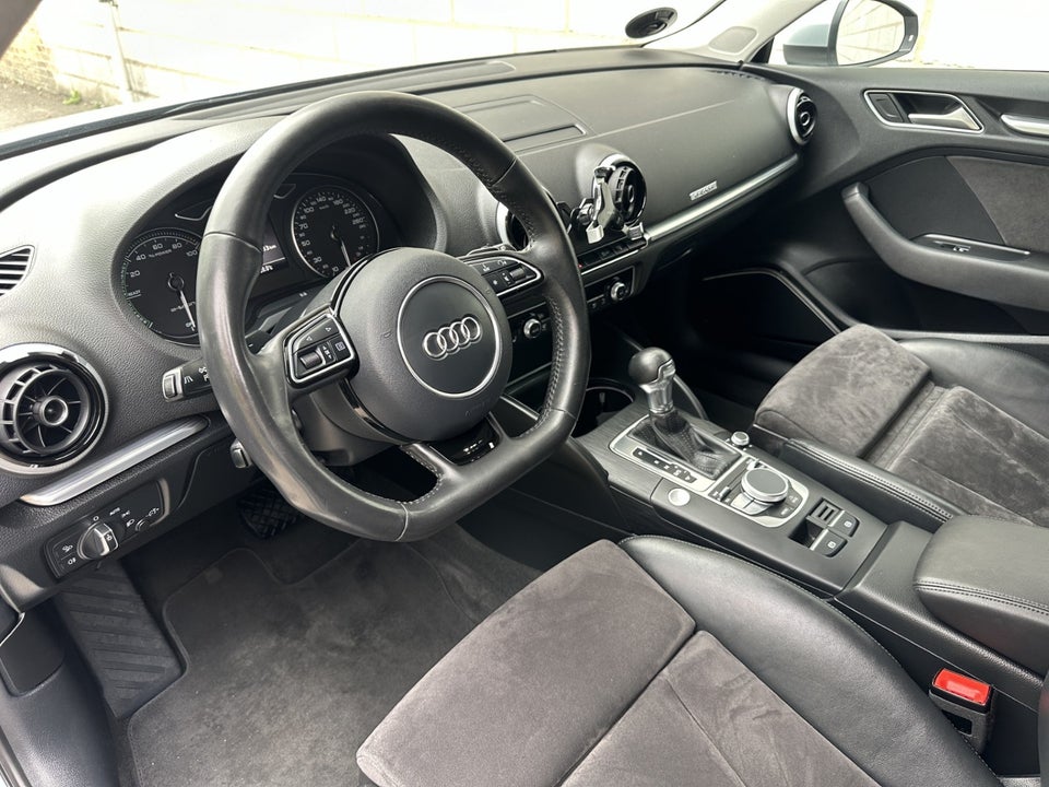 Audi A3 1,4 e-tron Sport Sportback S-tr. 5d