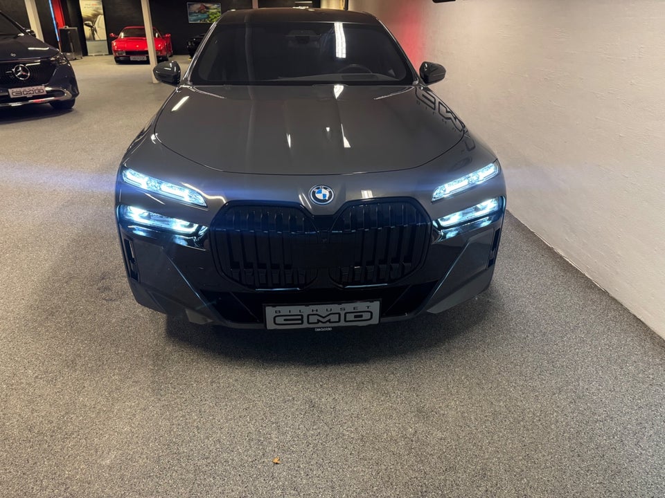 BMW i7 xDrive60 M-Sport 4d