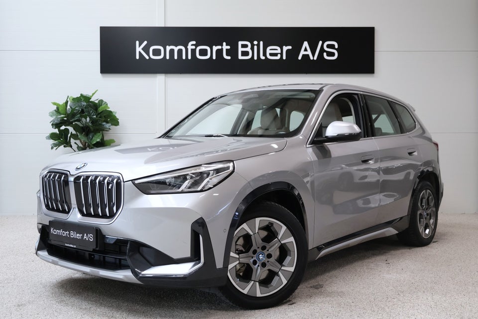 BMW iX1 xDrive30 X-Line 5d