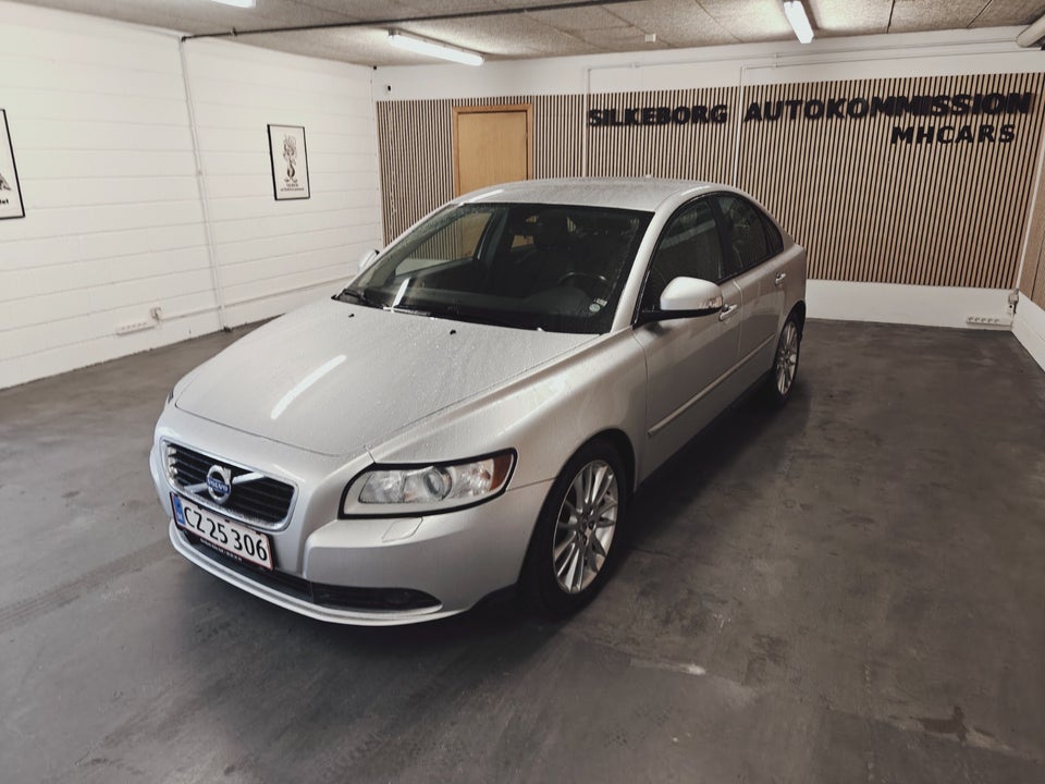 Volvo S40 1,6 D2 115 4d