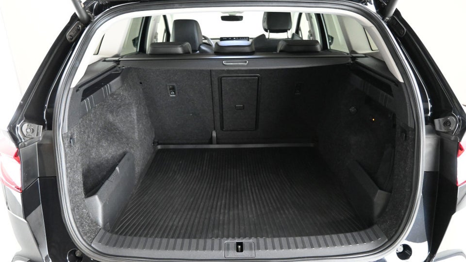 Skoda Enyaq 80 iV Premium 5d