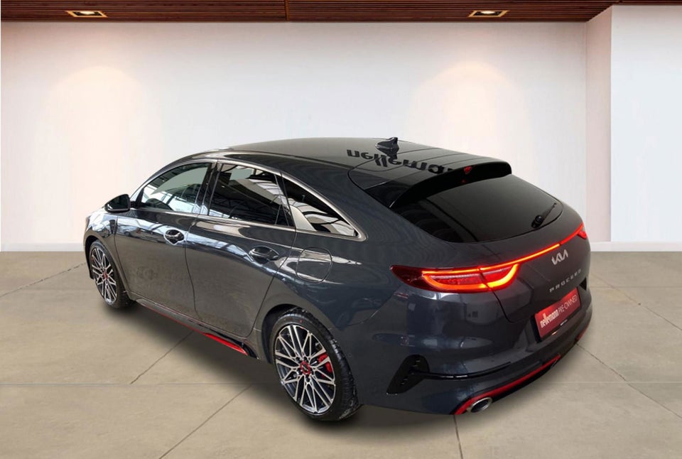 Kia ProCeed 1,6 T-GDi GT DCT 5d