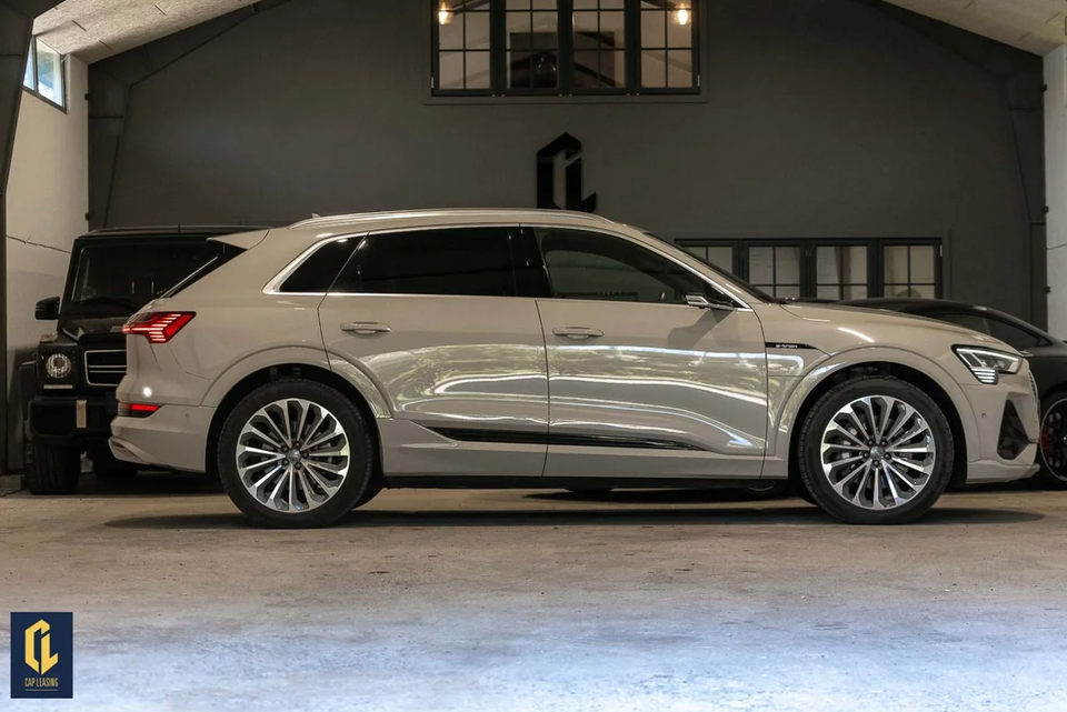 Audi e-tron 55 quattro 5d